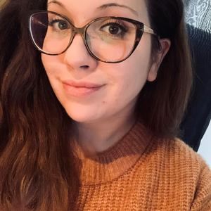 Meet your Posher, Roxanne